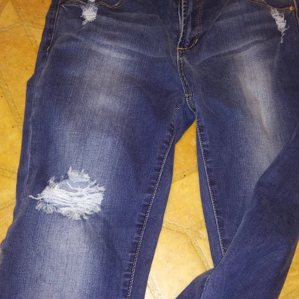 Articles of society distressed jean